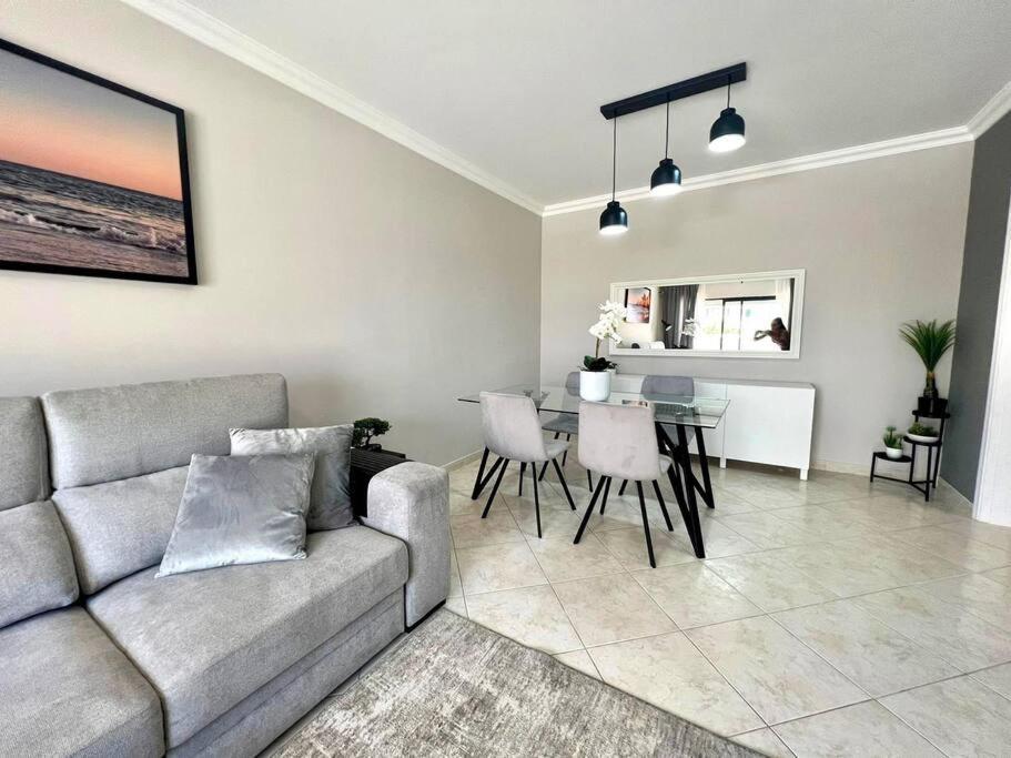 Luxury Modern Beach Apartment Quarteira Bagian luar foto
