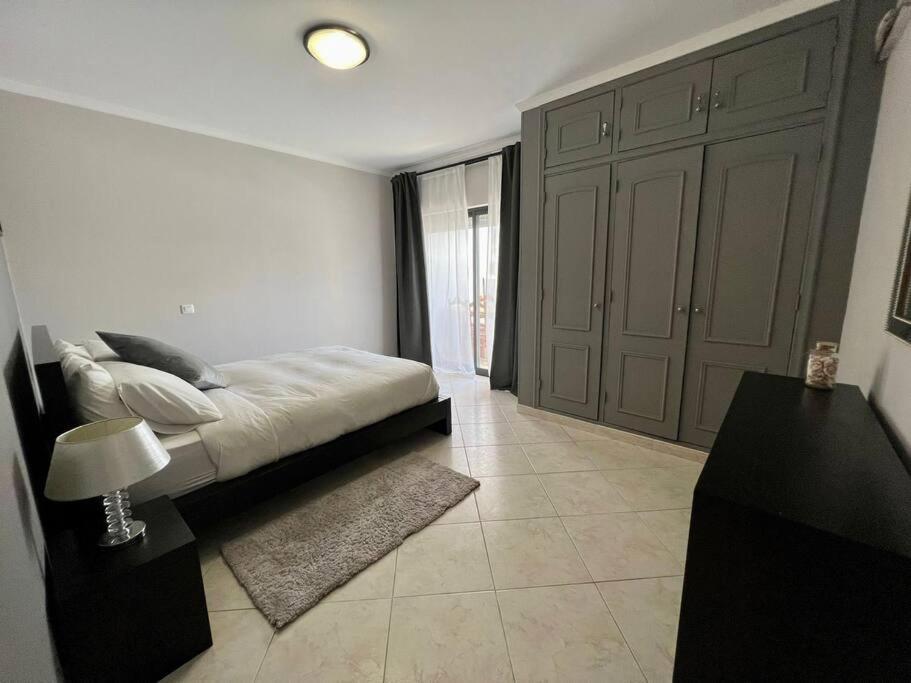 Luxury Modern Beach Apartment Quarteira Bagian luar foto